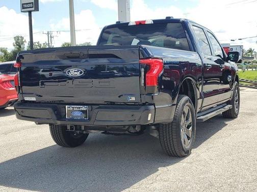 2025 Ford F-150 Lightning Flash