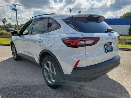 Silver Metallic 2025 Ford Escape ST-Line