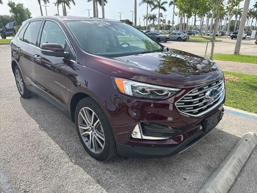 2022 Ford Edge Titanium