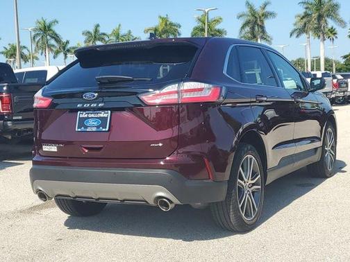 2022 Ford Edge Titanium