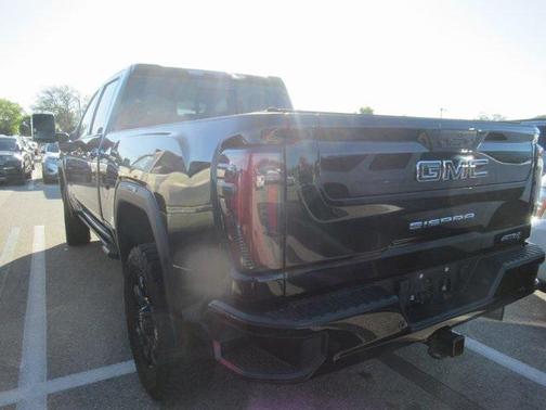 2024 GMC Sierra 2500 AT4