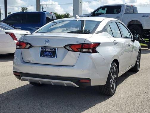 2021 Nissan Versa 1.6 SV