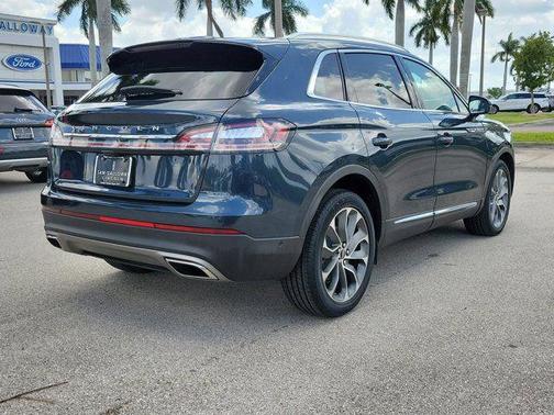 2022 Lincoln Nautilus Reserve