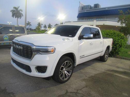 Bright White Clearcoat 2025 RAM 1500 ST