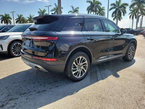 Black 2020 Lincoln Corsair Standard
