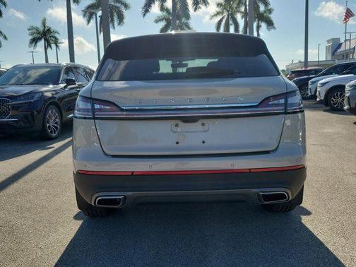 Pearl Metallic 2023 Lincoln Nautilus Reserve