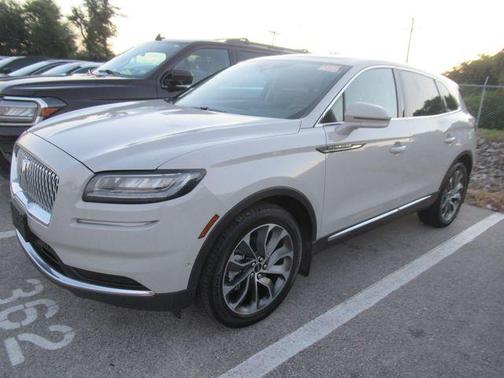 Pearl Metallic 2023 Lincoln Nautilus Reserve