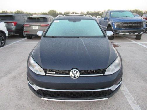 2017 Volkswagen Golf Alltrack TSI SE