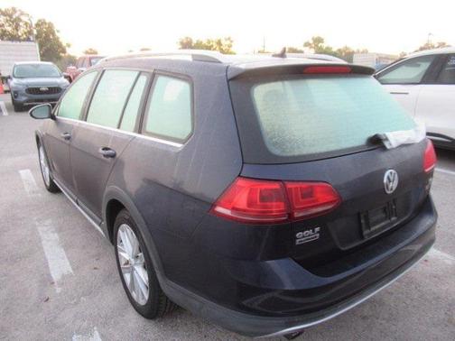 2017 Volkswagen Golf Alltrack TSI SE