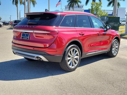 2022 Lincoln Corsair Standard