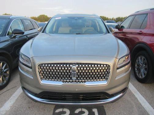 Sandstone Metallic 2023 Lincoln Nautilus Standard