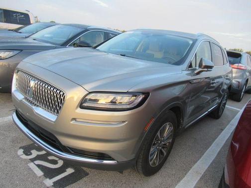 Sandstone Metallic 2023 Lincoln Nautilus Standard
