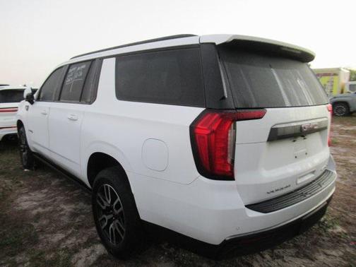 2021 GMC Yukon XL AT4