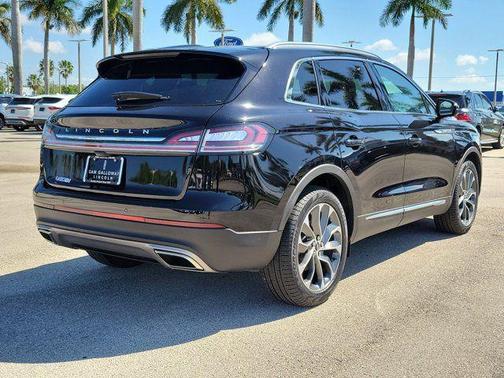 Infinite Black Metallic Clearcoat 2022 Lincoln Nautilus Reserve