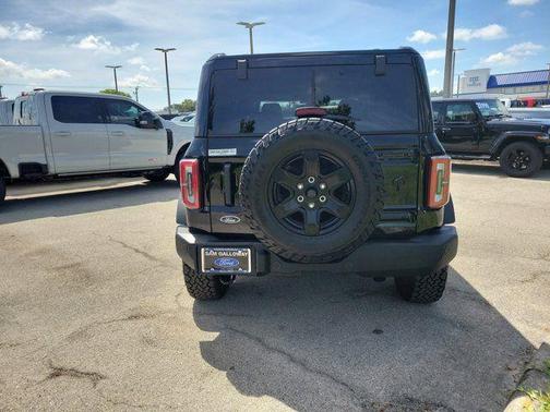 SHADOW BLACK 2025 Ford Bronco Outer Banks