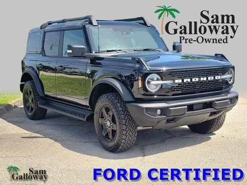 SHADOW BLACK 2025 Ford Bronco Outer Banks