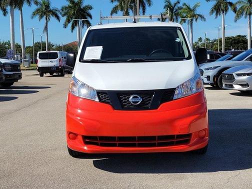 2021 Nissan NV200 S