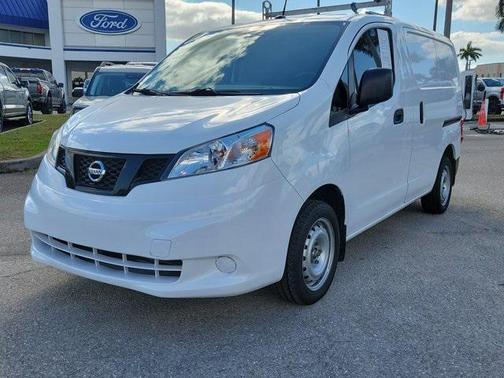 2021 Nissan NV200 S