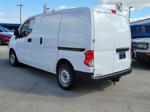 2021 Nissan NV200 S