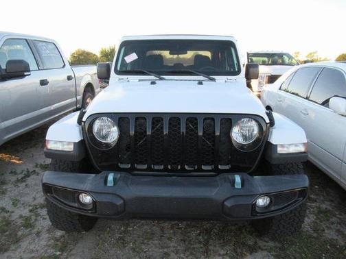 2022 Jeep Gladiator Sport