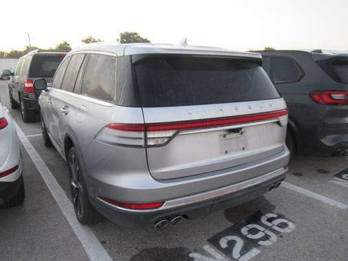 Radiance Metallic 2020 Lincoln Aviator Reserve AWD