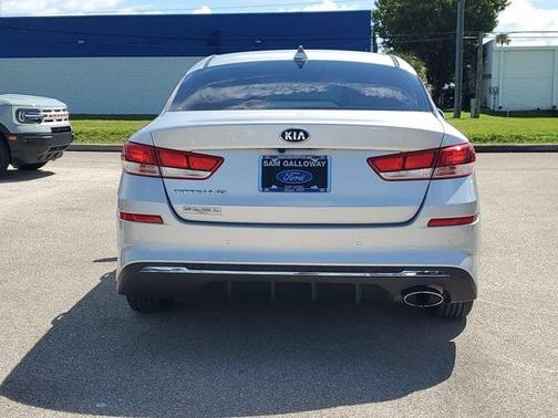 2020 Kia Optima LX