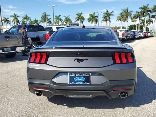 2024 Ford Mustang EcoBoost