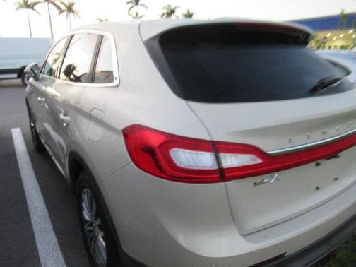 2016 Lincoln MKX Select