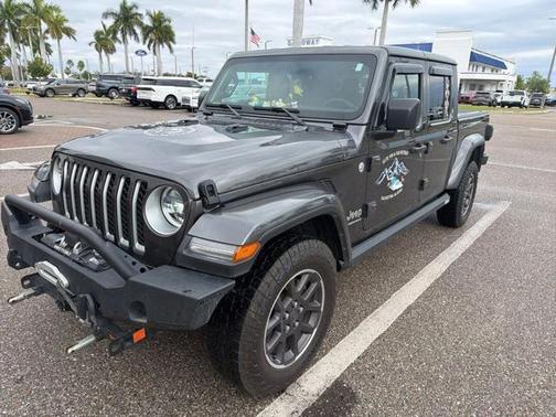 2023 Jeep Gladiator Overland