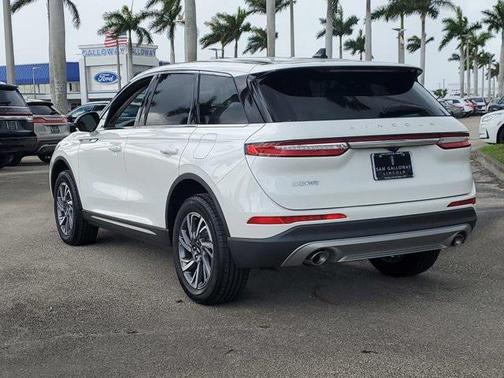 2023 Lincoln Corsair Standard