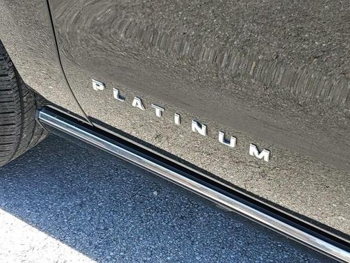 2022 Ford Expedition Platinum