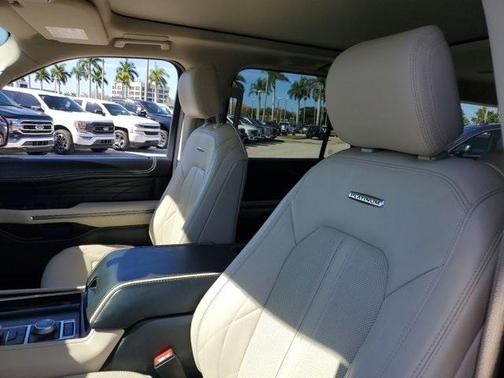 2022 Ford Expedition Platinum