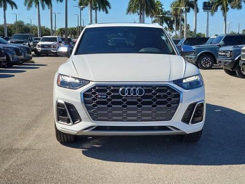 2022 Audi SQ5 3.0T Premium Plus