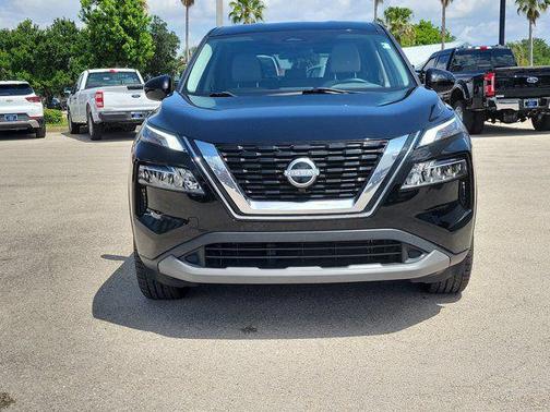 Super Black 2023 Nissan Rogue SV