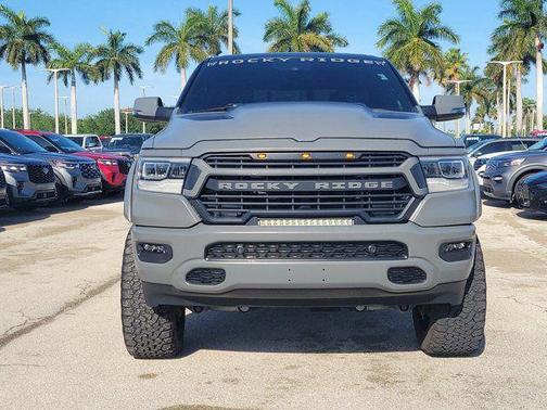 Diamond Black Crystal Pearlcoat 2024 RAM 1500 Laramie