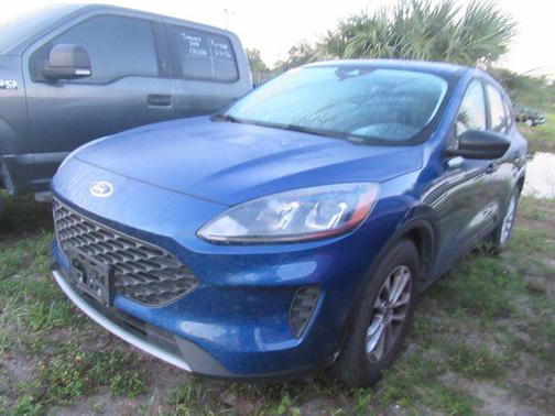 Blue Metallic 2022 Ford Escape S