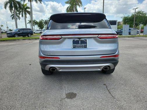 Silver Radiance Metallic Clearcoat 2022 Lincoln Corsair Standard