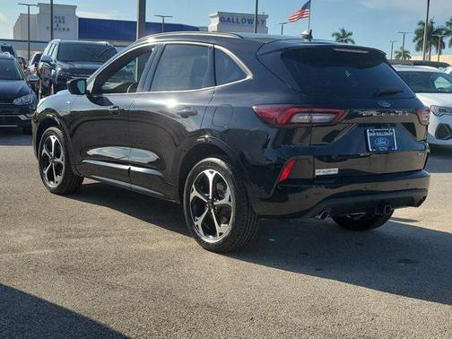 2023 Ford Escape ST-Line Elite