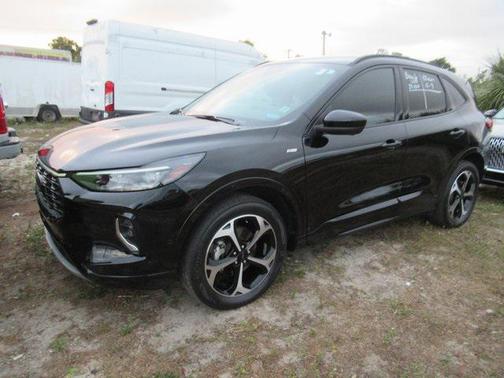 2023 Ford Escape ST-Line Elite