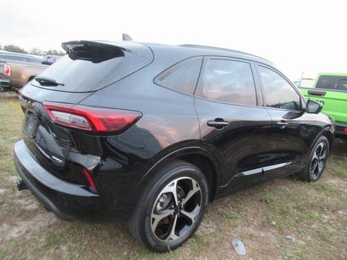 2023 Ford Escape ST-Line Elite