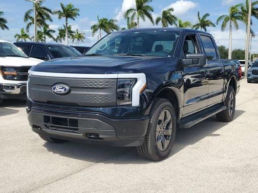 2025 Ford F-150 Lightning Flash