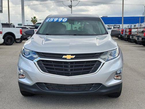 Silver Ice Metallic 2019 Chevrolet Equinox LS
