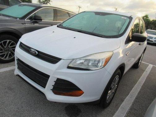 2016 Ford Escape S