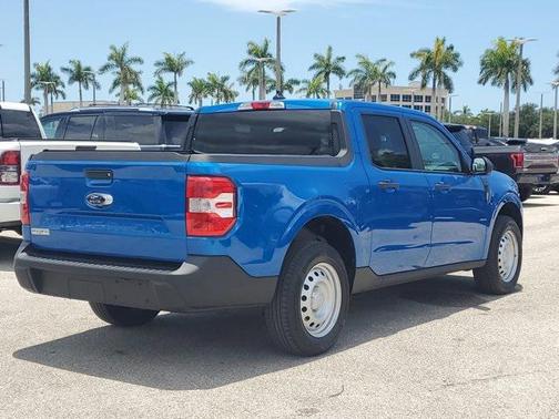 2022 Ford Maverick XL