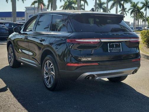 2023 Lincoln Corsair Standard