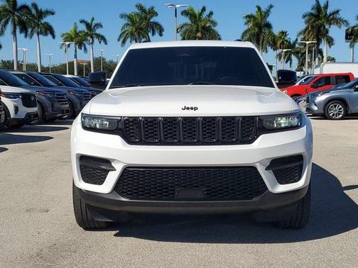 2023 Jeep Grand Cherokee Altitude