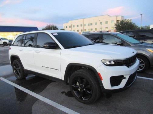 2023 Jeep Grand Cherokee Altitude