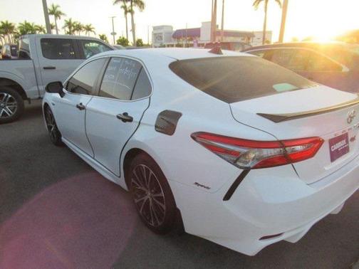 2018 Toyota Camry SE