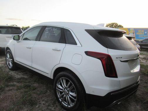 Crystal White 2022 Cadillac XT5 Premium Luxury