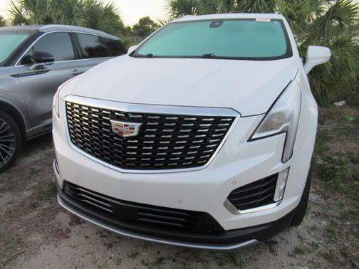 Crystal White 2022 Cadillac XT5 Premium Luxury